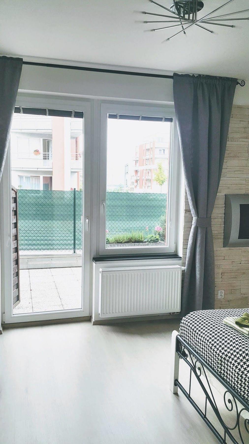 Apartament Bastien Near Airport Praga